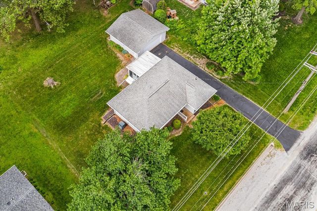 624 W Elm Street, Millstadt, IL 62260