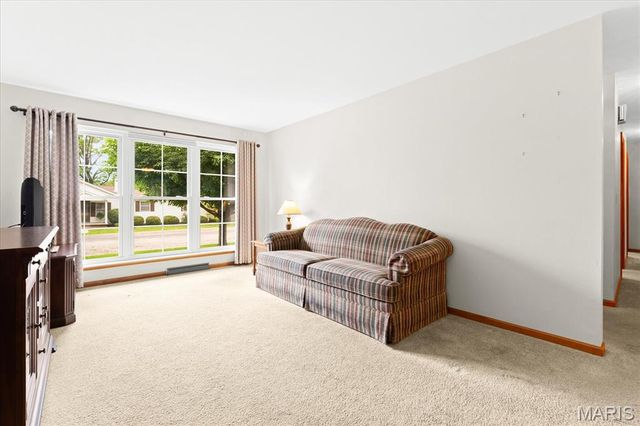 624 W Elm Street, Millstadt, IL 62260