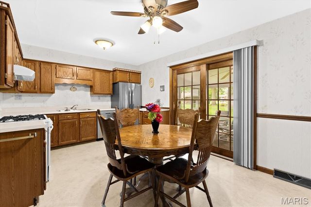 624 W Elm Street, Millstadt, IL 62260