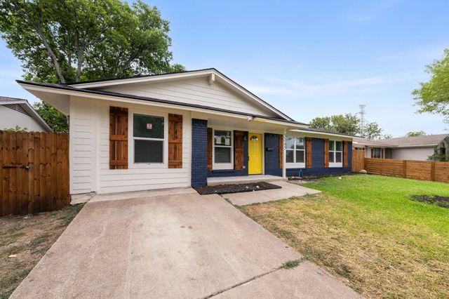 3245 Pacesetter Drive, Dallas, TX 75241