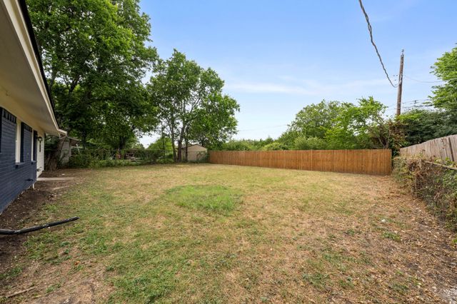 3245 Pacesetter Drive, Dallas, TX 75241