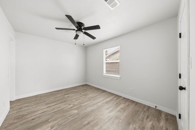 3245 Pacesetter Drive, Dallas, TX 75241
