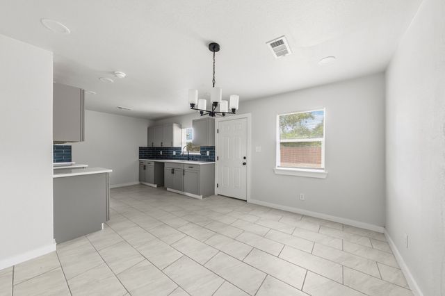 3245 Pacesetter Drive, Dallas, TX 75241
