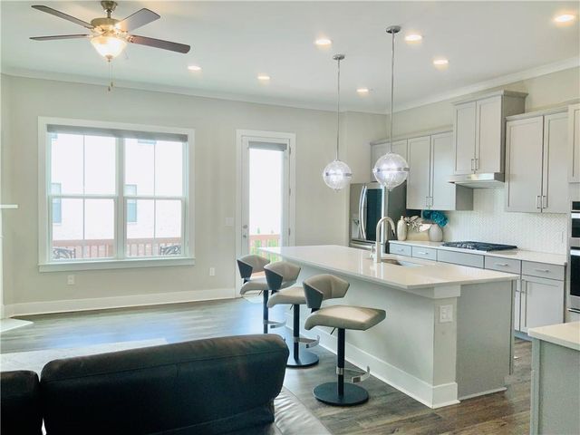 830 Fair View Circle, Roswell, GA 30076