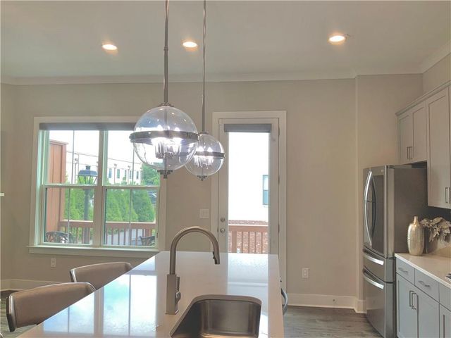 830 Fair View Circle, Roswell, GA 30076