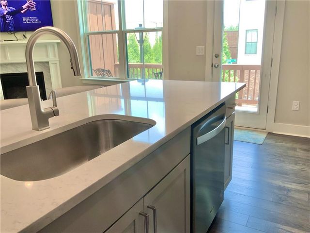 830 Fair View Circle, Roswell, GA 30076