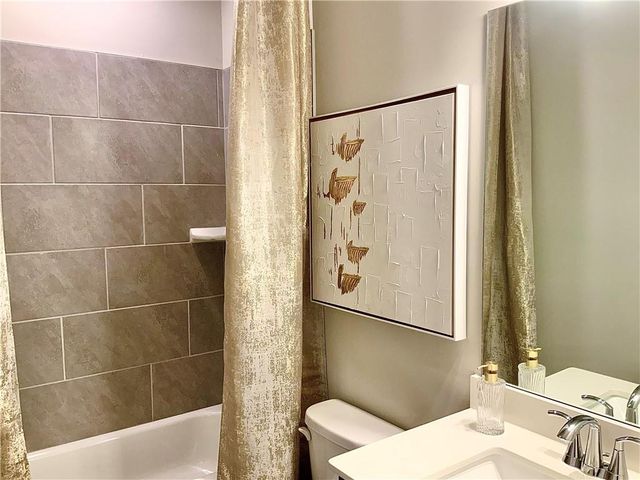 830 Fair View Circle, Roswell, GA 30076