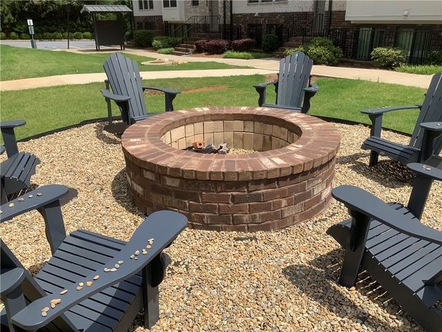 830 Fair View Circle, Roswell, GA 30076