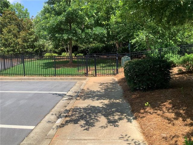 830 Fair View Circle, Roswell, GA 30076