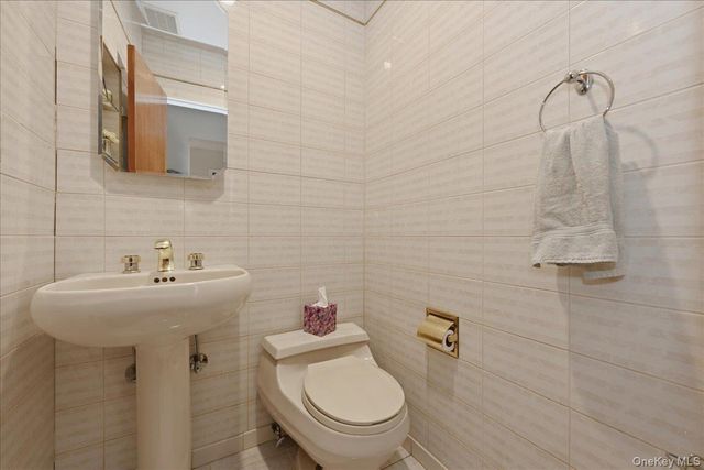 734 Berry Court, West Hempstead, NY 11552