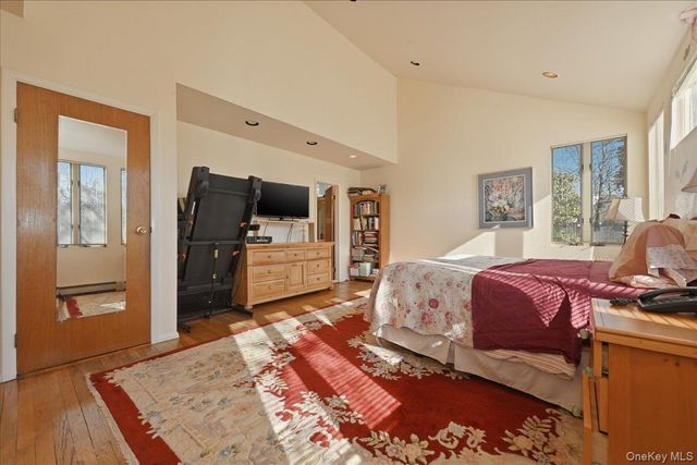 734 Berry Court, West Hempstead, NY 11552