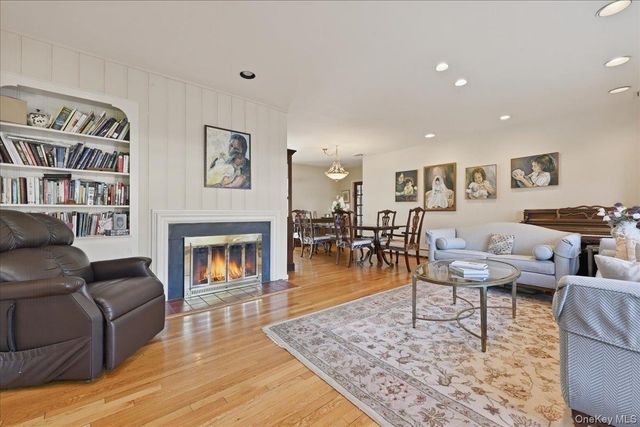 734 Berry Court, West Hempstead, NY 11552