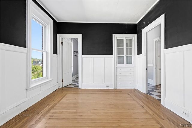 27 Elizabeth Street, Auburn, NY 13021