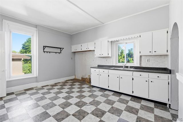 27 Elizabeth Street, Auburn, NY 13021