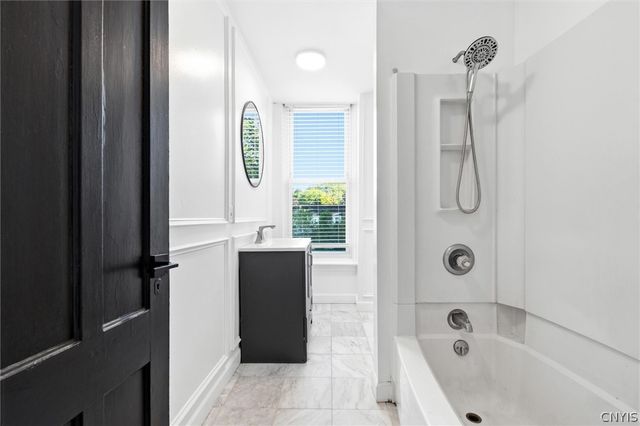 27 Elizabeth Street, Auburn, NY 13021