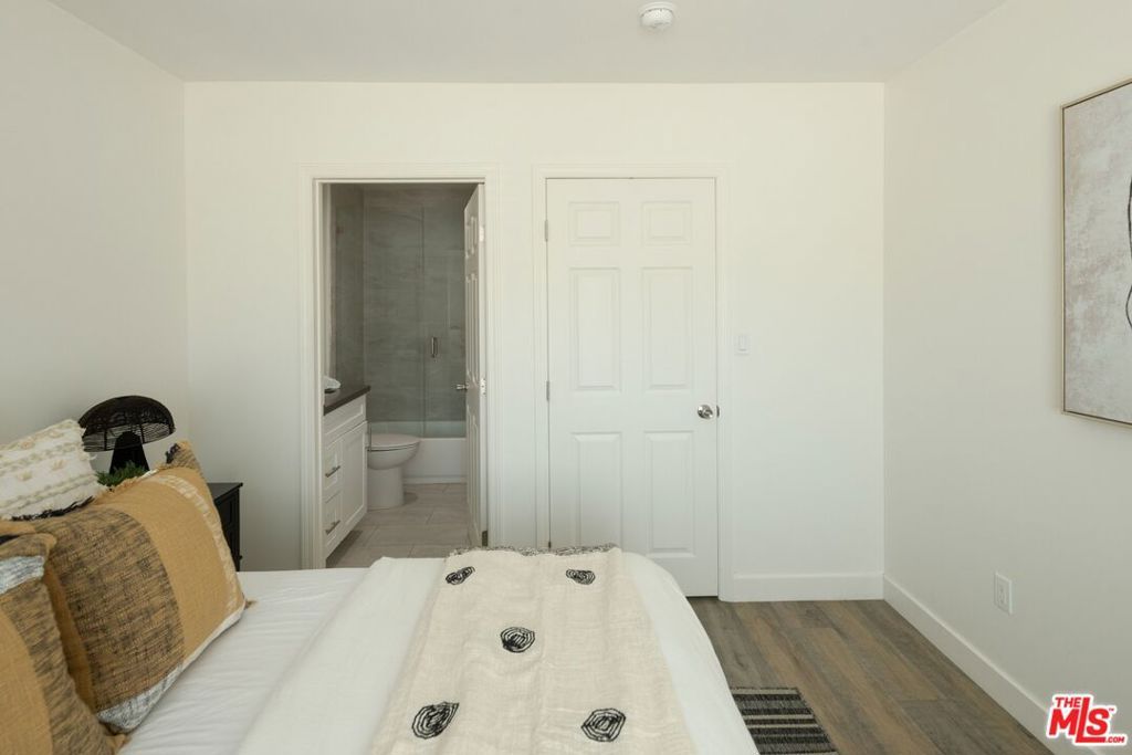 Image 27 of property listing at 18424 Domino Street, Los Angeles, CA 91335