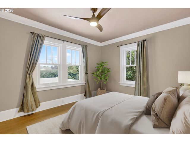 1506 Sw SPRING GARDEN St, Portland, OR 97219