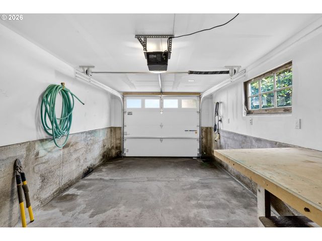 1506 Sw SPRING GARDEN St, Portland, OR 97219