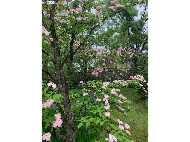 1506 Sw SPRING GARDEN St, Portland, OR 97219