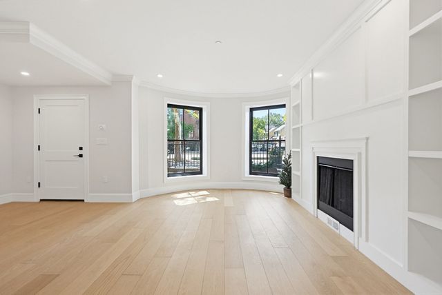 667 Tremont Street A, Boston, MA 02118