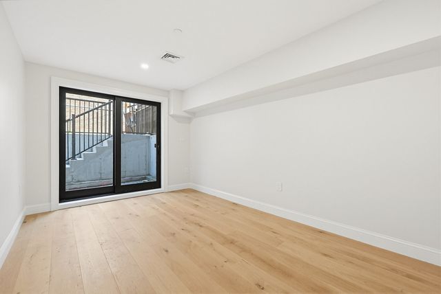 667 Tremont Street A, Boston, MA 02118