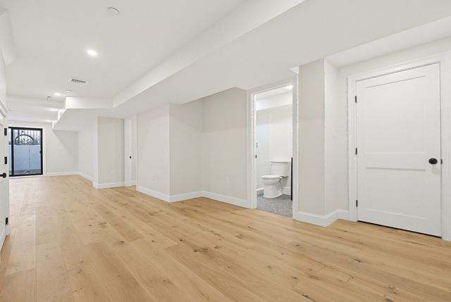 667 Tremont Street A, Boston, MA 02118