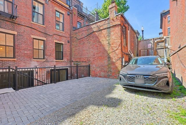 667 Tremont Street A, Boston, MA 02118