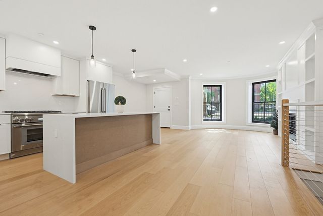 667 Tremont Street A, Boston, MA 02118