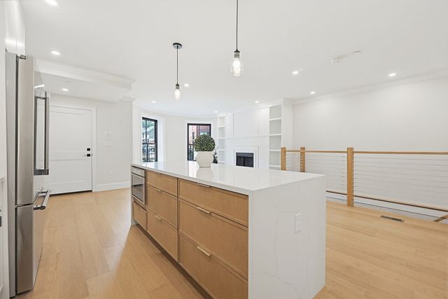 667 Tremont Street A, Boston, MA 02118