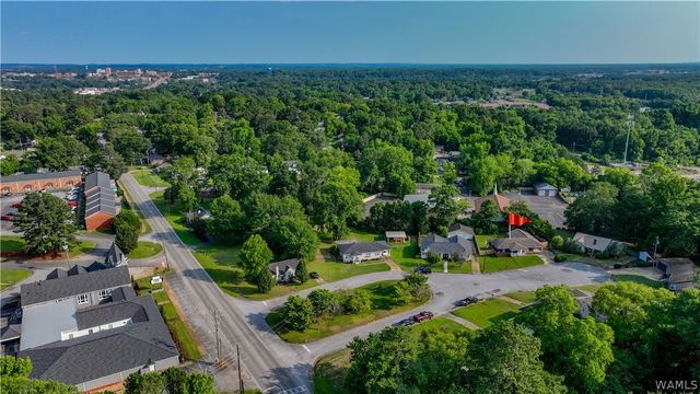 2715 Stone, Northport, AL 35476