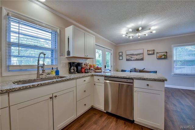 2715 Stone, Northport, AL 35476