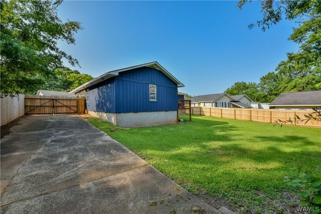 2715 Stone, Northport, AL 35476