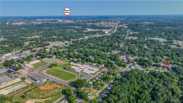 2715 Stone, Northport, AL 35476