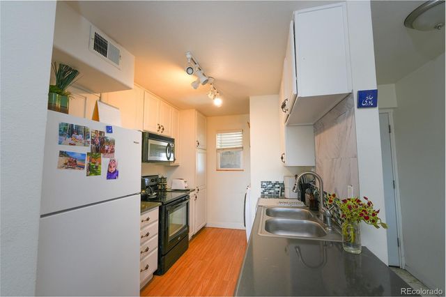 865 S Quebec Street 302A, Denver, CO 80247