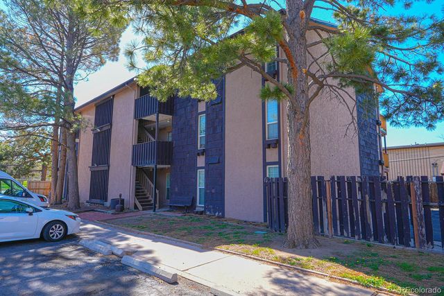865 S Quebec Street 302A, Denver, CO 80247
