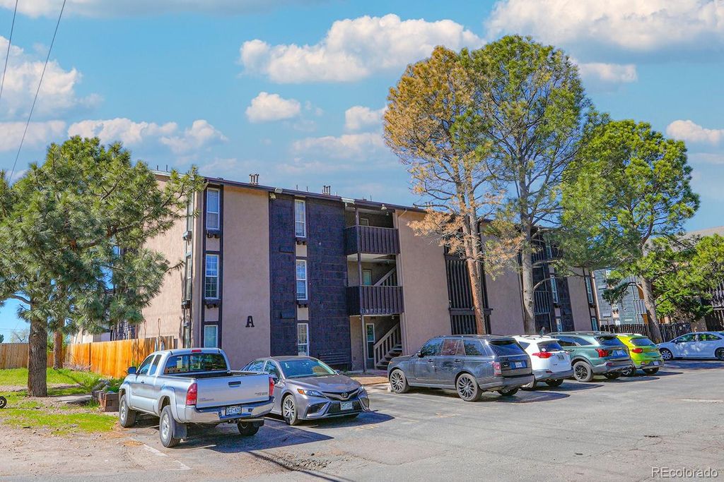 865 S Quebec Street 302A, Denver, CO 80247