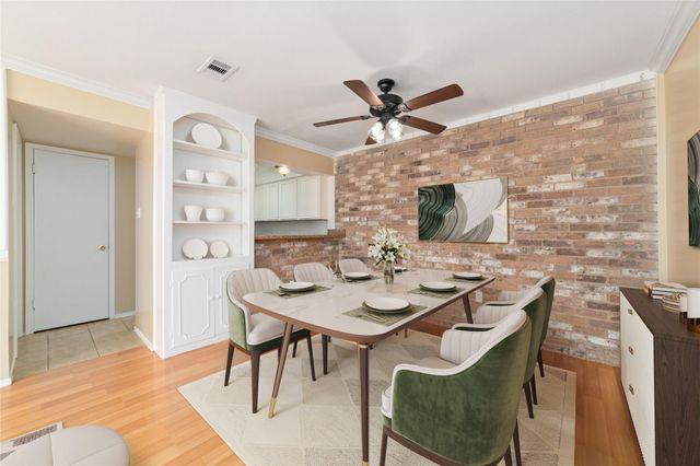 889 Wax Myrtle Lane, Houston, TX 77079