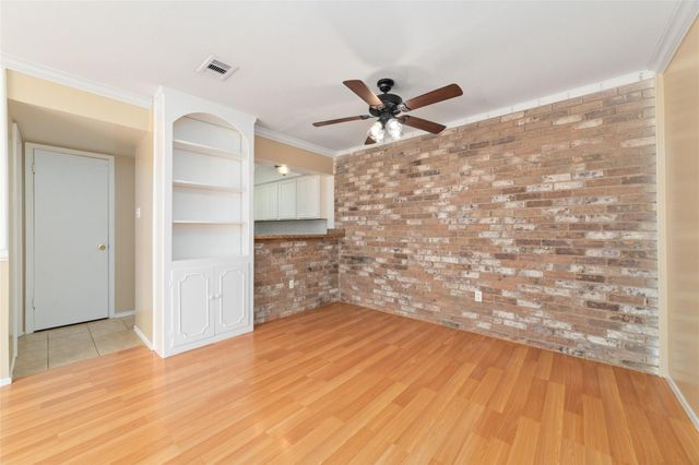 889 Wax Myrtle Lane, Houston, TX 77079