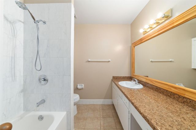 889 Wax Myrtle Lane, Houston, TX 77079