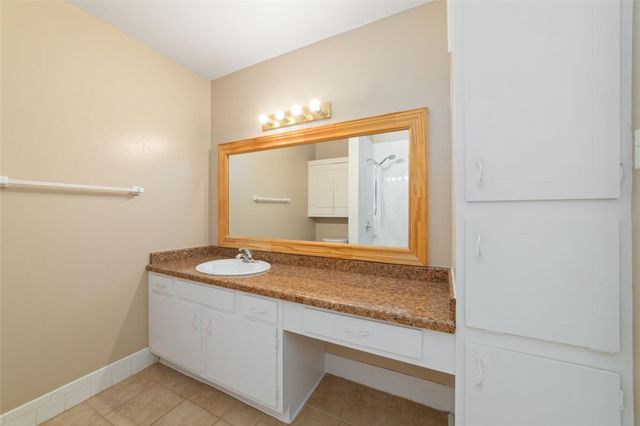 889 Wax Myrtle Lane, Houston, TX 77079