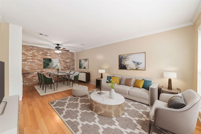 889 Wax Myrtle Lane, Houston, TX 77079