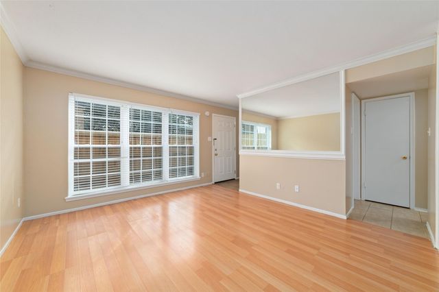 889 Wax Myrtle Lane, Houston, TX 77079