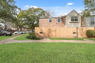 889 Wax Myrtle Lane, Houston, TX 77079