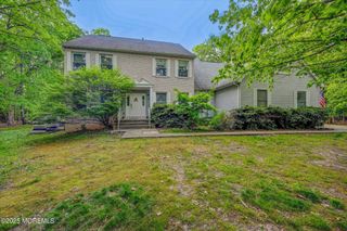 20 Deer Run Drive, Millstone, NJ 08510