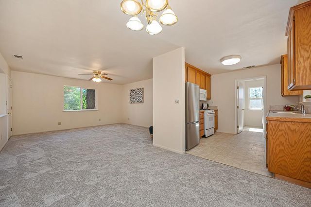 58 Colfax Ave, Colfax, CA 95713