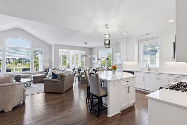 6165 Garland Lane N, Plymouth, MN 55446