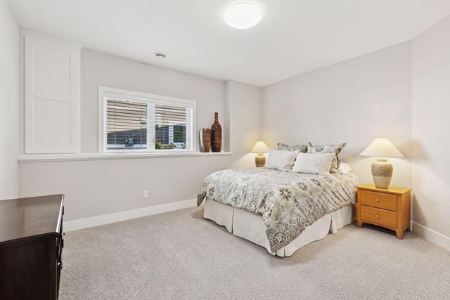 6165 Garland Lane N, Plymouth, MN 55446