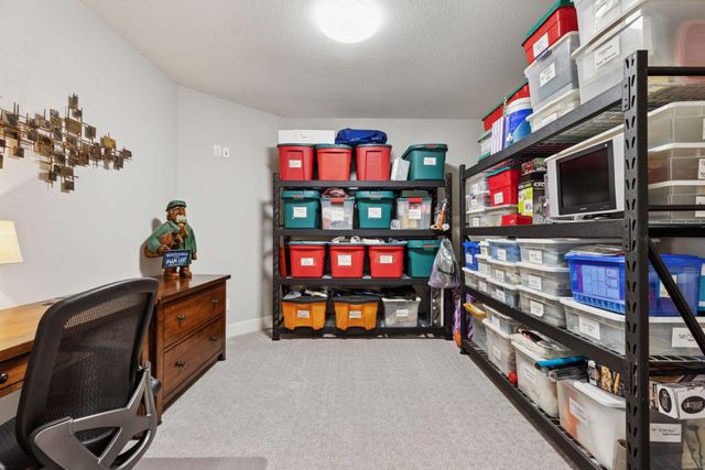 6165 Garland Lane N, Plymouth, MN 55446