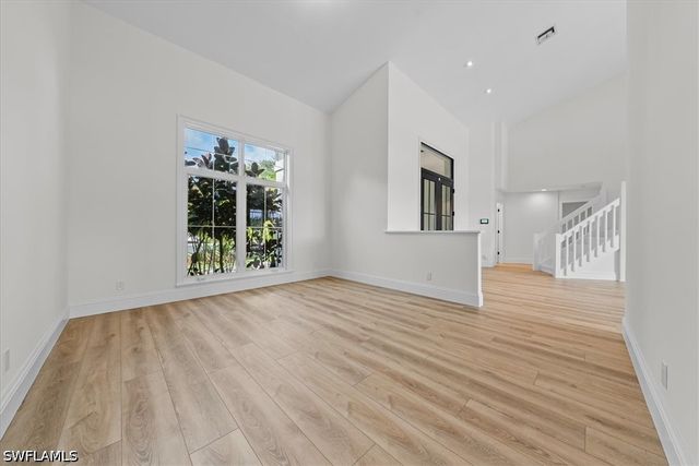 7985 Beaumont CT, Naples, FL 34109