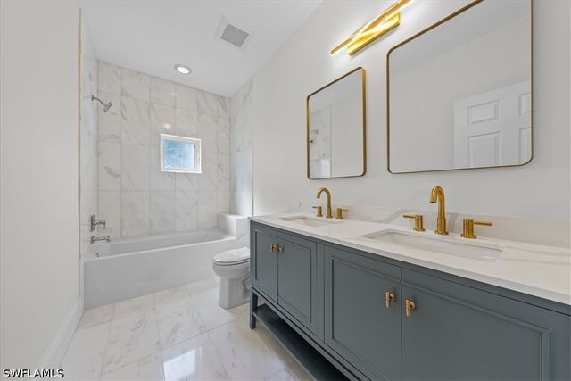 7985 Beaumont CT, Naples, FL 34109